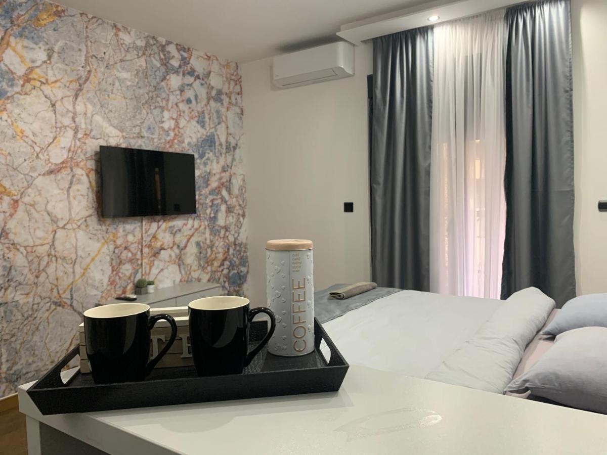 Ad Luxury Apartamento Podgorica Exterior foto