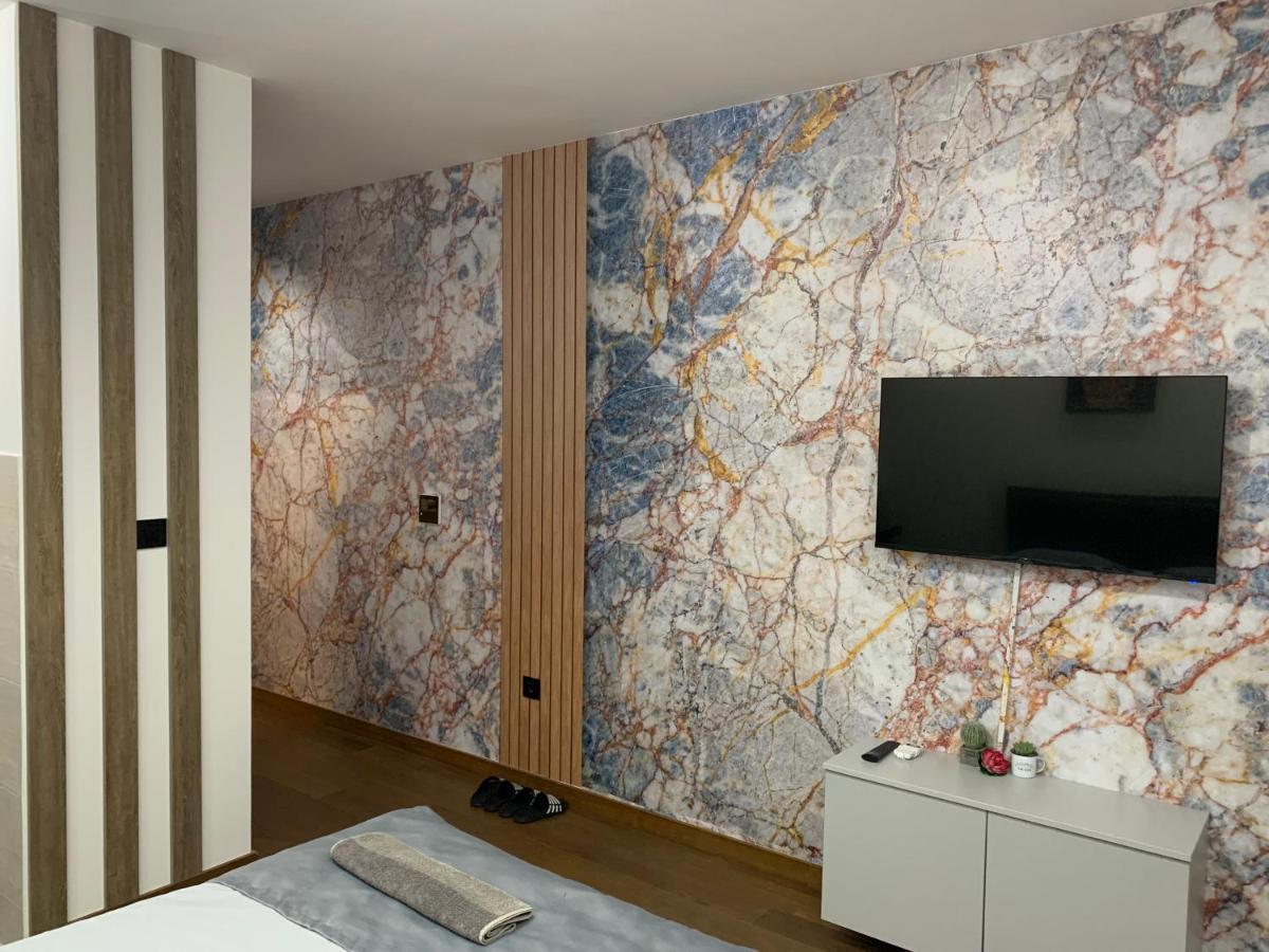 Ad Luxury Apartamento Podgorica Exterior foto